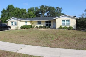 1364 Gainesville Dr, DELTONA