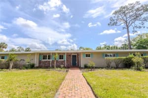 2001 Lily Ct, SANFORD