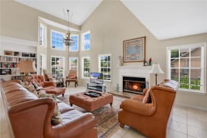 518 GLEN GROVE LANE, ORLANDO, FL 32839 Sold 08/30/25