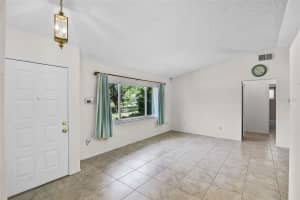 327 KETCH COURT, ORLANDO, FL 32835 Sold 06/02/25
