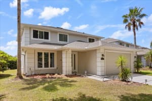 8522 BLUE HORIZON COURT, KISSIMMEE, FL 34747 - MLS#MFRO6306967