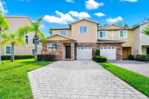 2157 CYPRESS VILLAS DRIVE, ORLANDO, FL 32825 Sold 06/13/25