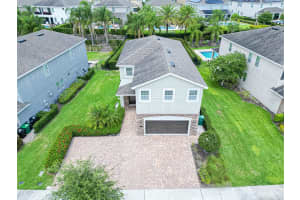 311 W FALLS DR, KISSIMMEE, FL 34747 - MLS#MFRO6307195