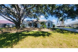 321 Duane Palmer Blvd, SEBRING