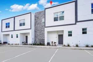 348 Famagusta Dr, DAVENPORT