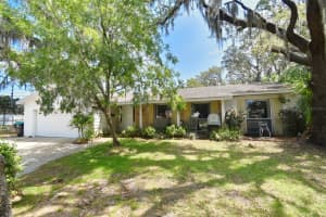 6105 LOST TREE COURT, ORLANDO, FL 32808 - MLS#MFRO6307433