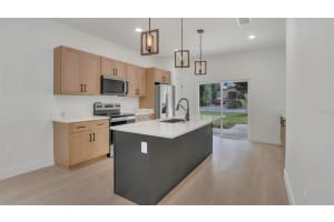 1371 LAKE DRIVE, CASSELBERRY, FL 32707 Sold 09/05/25