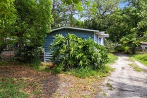 1701 BAY STREET, WINTER GARDEN, FL 34787 Sold 08/22/25