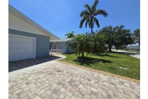 333 OSCEOLA LANE, COCOA BEACH, FL 32931 - MLS#MFRO6307545