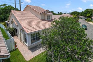 939 GLEN ABBEY CIRCLE, WINTER SPRINGS, FL 32708 Sold 06/20/25
