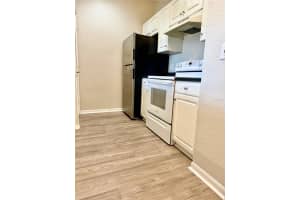 860 ORANGE AVENUE, ORLANDO, FL 32801 Sold 08/04/25