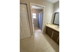 1880 CRYSTAL LAKE DRIVE, LAKELAND, FL 33801 - MLS#MFRO6307811