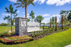 350 THOMPSON VILLAGE AVENUE, APOPKA, FL 32703 - MLS#MFRO6308141