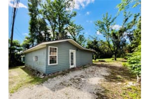 2414 E Orange Ave, EUSTIS