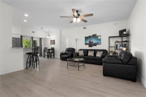 725 GRANDVIEW AVENUE, DAYTONA BEACH, FL 32118 Sold 08/22/25