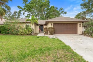 11 HUNTLEY COURT, HAINES CITY, FL 33844 - MLS#MFRO6308319