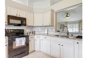 970 COURTLAND BOULEVARD, DELTONA, FL 32738 Sold 07/31/25