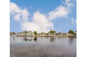 5500 LEEWARD LANE, NEW PORT RICHEY, FL 34652 - MLS#MFRO6308409