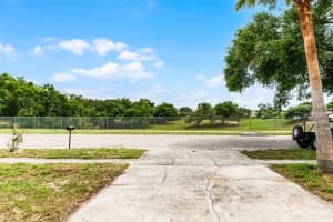 7085 WILLOWWOOD STREET, ORLANDO, FL 32818 - MLS#MFRO6308802
