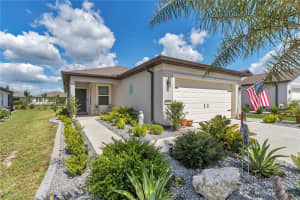 8413 54TH LOOP, OCALA, FL 34481 - MLS#MFRO6308854