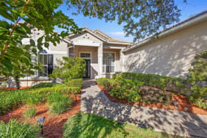 215 JUNIPER RIDGE COURT, SANFORD, FL 32771 Sold 07/03/25