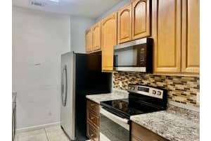 6451 OLD PARK LANE, ORLANDO, FL 32835 - MLS#MFRO6309444