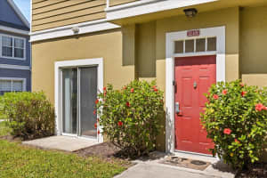 2624 LODI CIRCLE, KISSIMMEE, FL 34746 - MLS#MFRO6309577