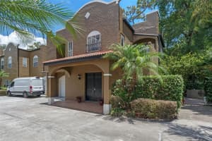 2238 Hawick Ln #2238, WINTER PARK