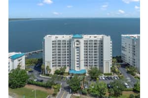 3 Indian River Ave #605, TITUSVILLE
