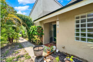 8248 LIMETREE COURT, ORLANDO, FL 32836 - MLS#MFRO6310191