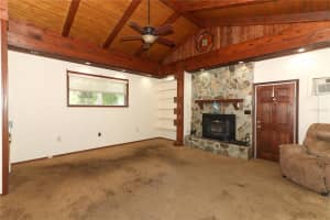 317 WHITE OAK DRIVE, ALTAMONTE SPRINGS, FL 32701 Sold 08/29/25