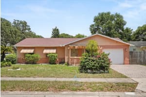 2933 N Chickasaw Trl, ORLANDO