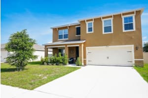 2752 GRAND CENTRAL AVENUE, TAVARES, FL 32778 - MLS#MFRO6310288