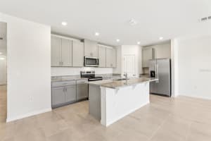 1737 FOREST RUN LANE, AUBURNDALE, FL 33823 Sold 08/25/25