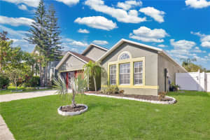 321 THOMASDALE AVENUE, HAINES CITY, FL 33844 Sold 06/12/25
