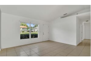 250 HICKORY AVENUE, ORANGE CITY, FL 32763 Sold 08/27/25