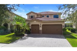 8312 PRESTBURY DRIVE, ORLANDO, FL 32832 Sold 07/30/25