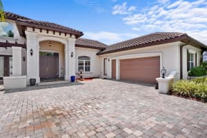 10352 BURRIS COURT, ORLANDO, FL 32836 - MLS#MFRO6310821