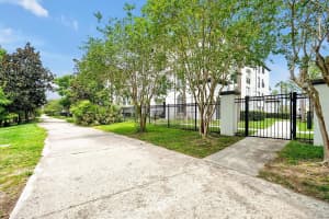 4114 BREAKVIEW DRIVE, ORLANDO, FL 32819 - MLS#MFRO6310826