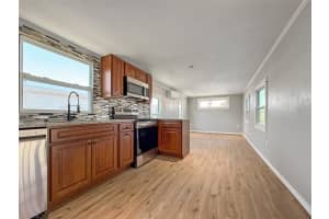 5141 OAKLAND HILLS AVENUE, SARASOTA, FL 34234 - MLS#MFRO6310883