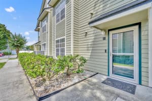 3715 LAKE ORLANDO PARKWAY, ORLANDO, FL 32808 Sold 07/11/25