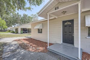 811 LONE OAK DRIVE, LEESBURG, FL 34748 - MLS#MFRO6310968