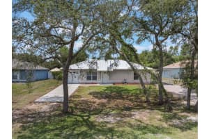 160 CHESTNUT AVENUE, ORANGE CITY, FL 32763 Sold 09/09/25