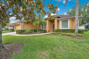 1107 CARRINGDALE DRIVE, ORLANDO, FL 32828 Sold 08/08/25