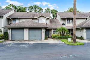 179 CROWN POINT CIRCLE, LONGWOOD, FL 32779 - MLS#MFRO6311257