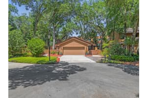 5 VILLAGE DRIVE, OVIEDO, FL 32765 Sold 06/27/25