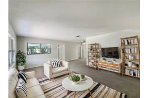 300 AVENUE E SE, WINTER HAVEN, FL 33880 Sold 08/26/25