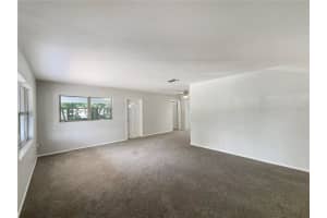 300 AVENUE E SE, WINTER HAVEN, FL 33880 Sold 08/26/25