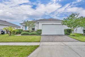 14325 Hidden Ct, CLERMONT