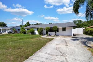 1216 FLORAL WAY, APOPKA, FL 32703 - MLS#MFRO6311607